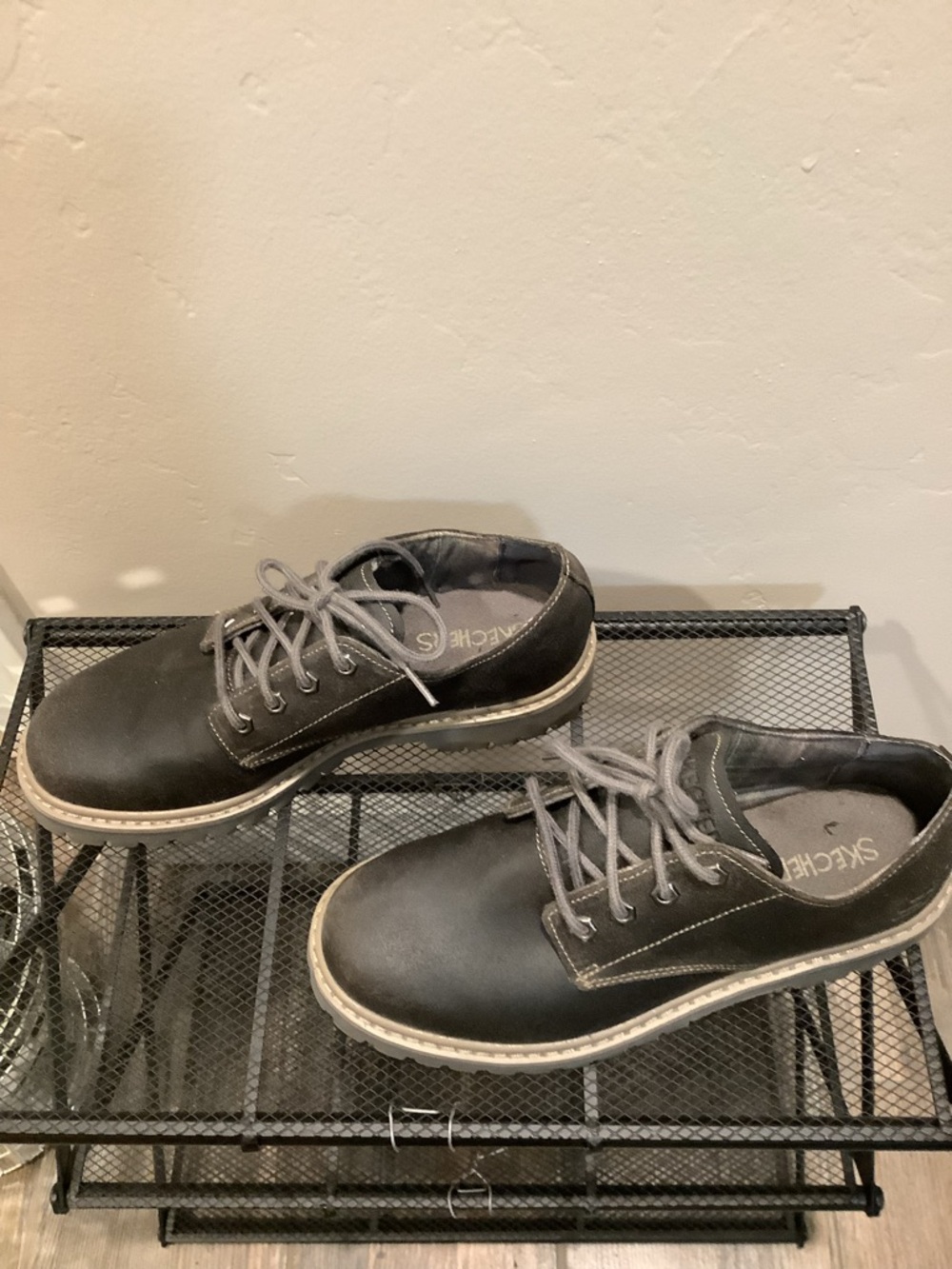 Women’s Dark Grey Skechers Parties Matte Oxford Chunky Shoes Y2K Size 8